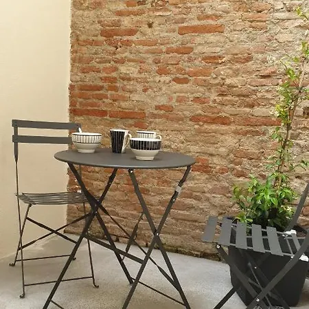 Jean-antoine Mondesir Apartment *