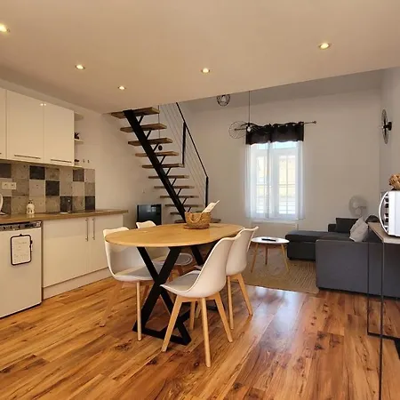 Apartment Jean-antoine Mondesir