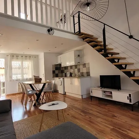 Jean-antoine Mondesir Apartment *